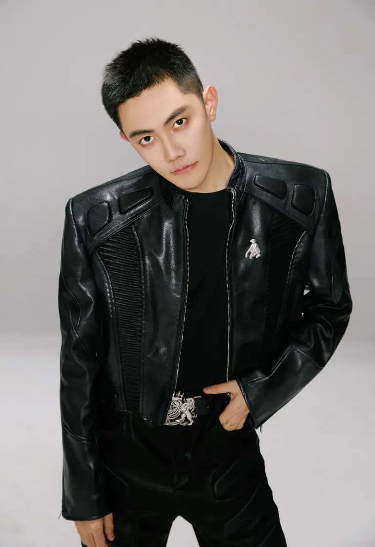 李昃佑